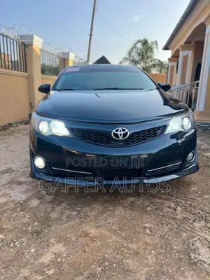 Toyota Camry SE 4dr Sedan (2.5L 4cyl 6A) 2012 Black