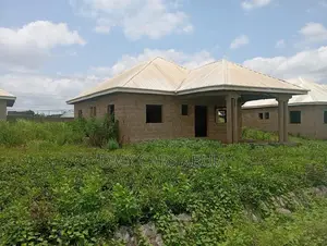 3bdrm Bungalow in Police Housing, Gwagwalada for sale