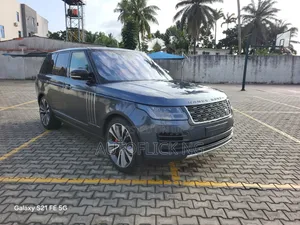 Land Rover Range Rover Vogue 2022 Black