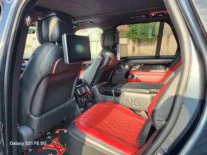 Land Rover Range Rover Vogue 2022 Black