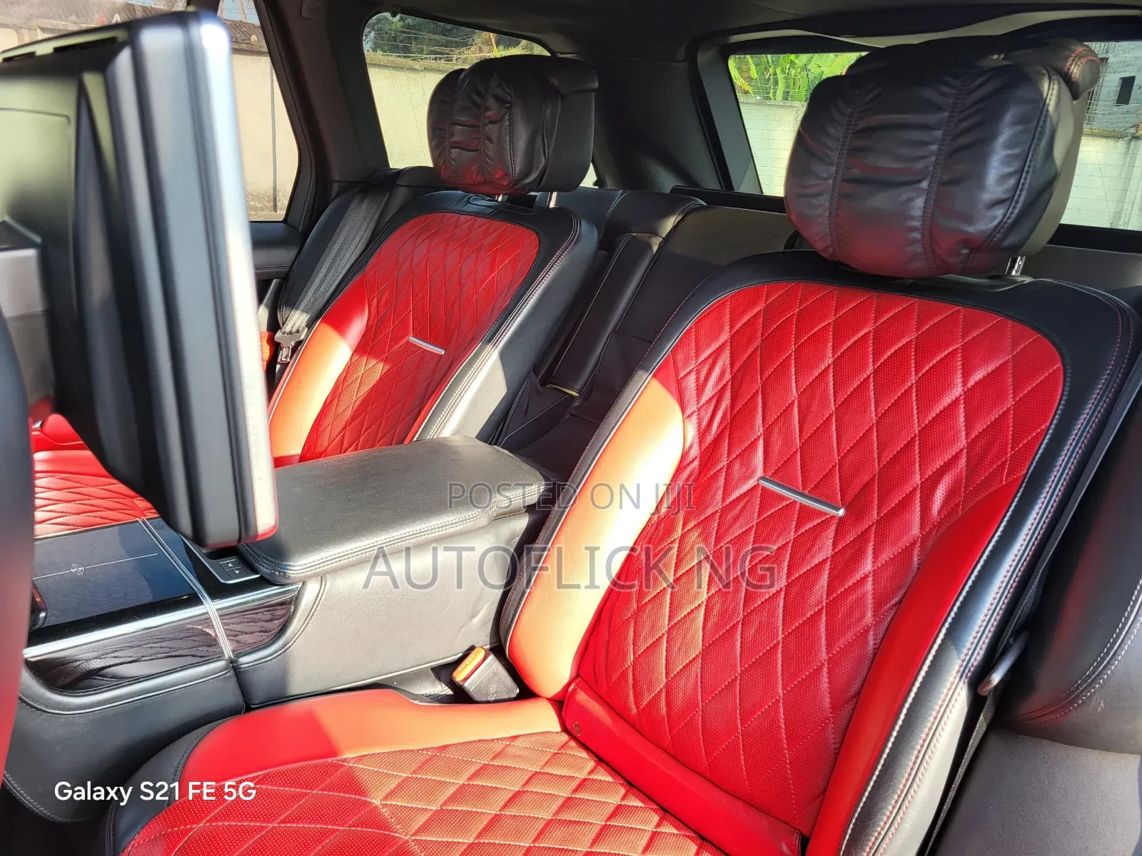 Land Rover Range Rover Vogue 2022 Black
