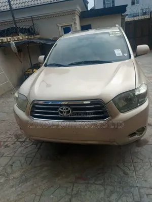 Toyota Highlander 2010 Gold