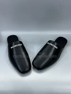 *Brand New Balenciaga Mules*  *41,42,43,44,45,46 Available*