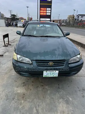 Toyota Camry LE 4dr Sedan (2.2L 4cyl 4A) 2001 Green