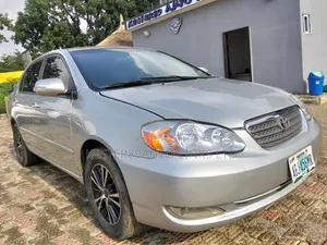 Toyota Corolla 2004 Silver