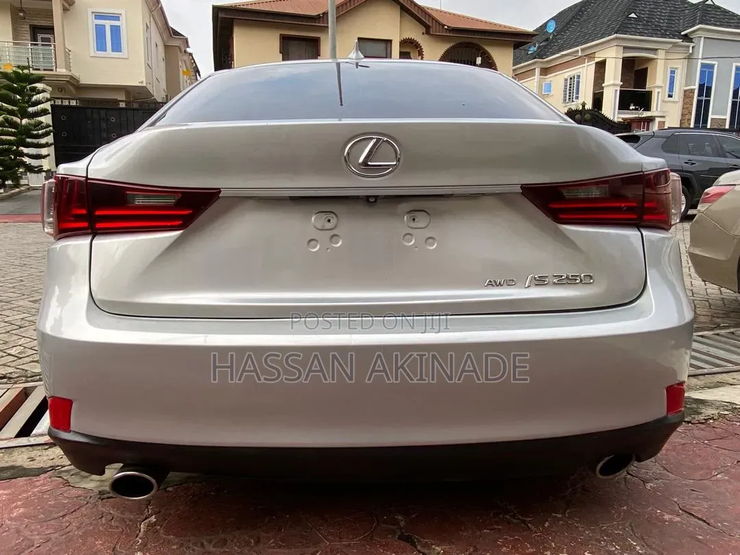 Lexus IS 2014 Silver