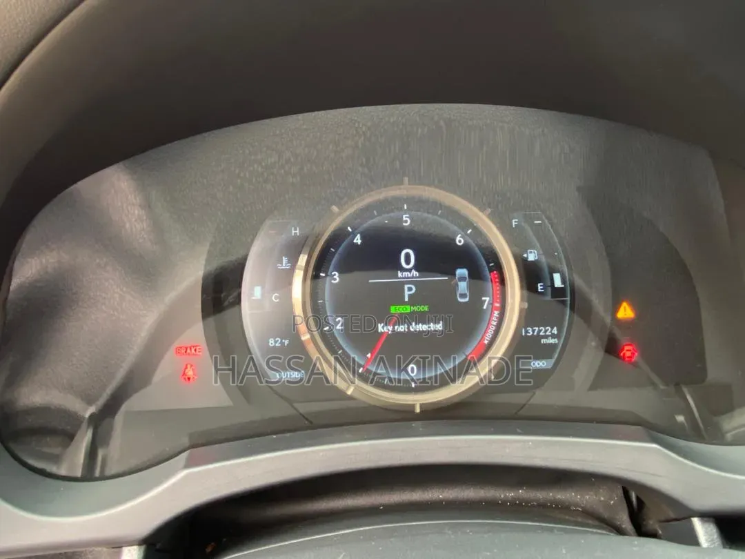 Lexus IS 2014 Silver