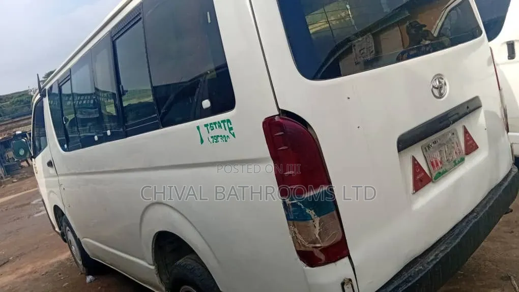 Toyota HiAce 2008 White