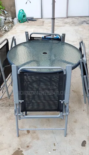 Outdoor Cantilever Umbrella
