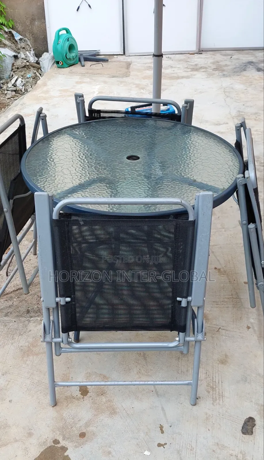Outdoor Cantilever Umbrella