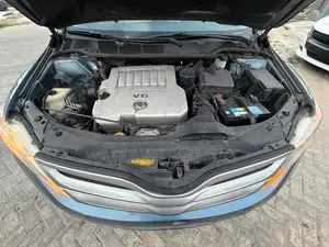 Toyota Venza V6 AWD 2011 Blue