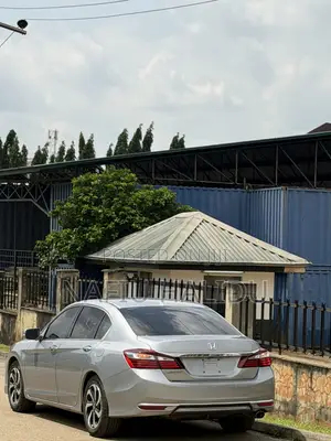 Honda Accord 2016 Silver