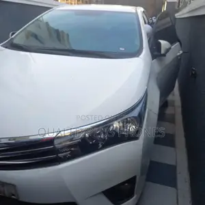 Toyota Corolla 2015 White