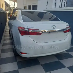 Toyota Corolla 2015 White