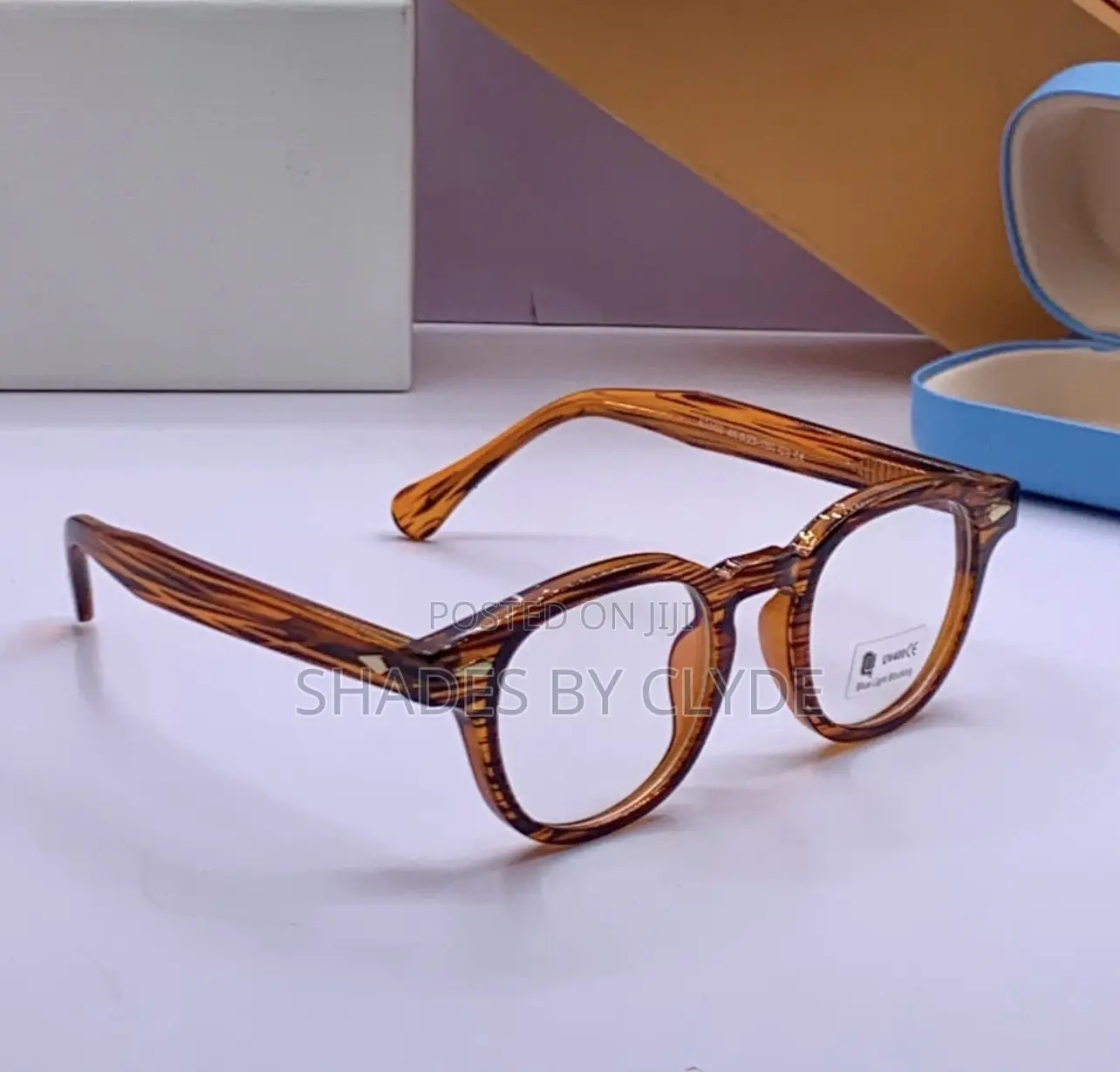 **Chic Round Eyeglass Frames – Trendy & Sophisticated