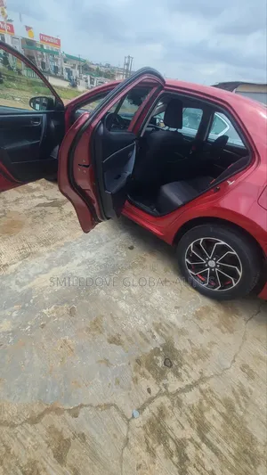 Toyota Corolla 2017 Red