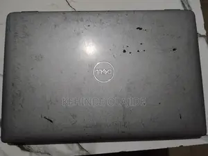 Laptop Dell Latitude 5420 4GB Intel Core i9 HDD+SSD 256GB
