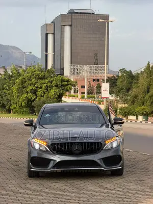 Mercedes-Benz C450 2016 Gray