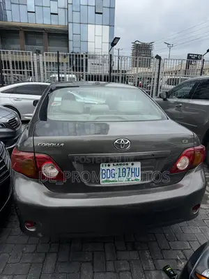 Toyota Corolla 2010 Gray