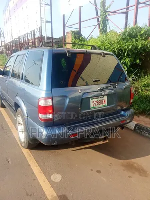 Nissan Pathfinder 2003 Blue