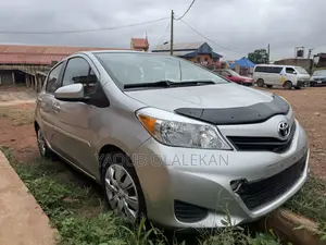 Toyota Yaris 2013 Silver