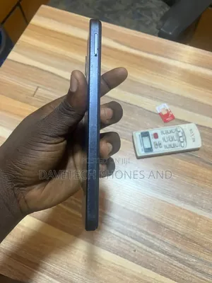 Infinix Smart 7 Plus 64 GB Blue