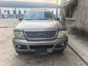 Ford Explorer 2005 Brown