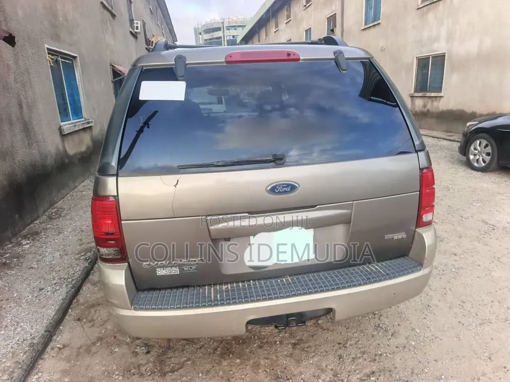 Ford Explorer 2005 Brown