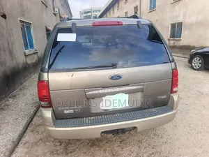Ford Explorer 2005 Brown