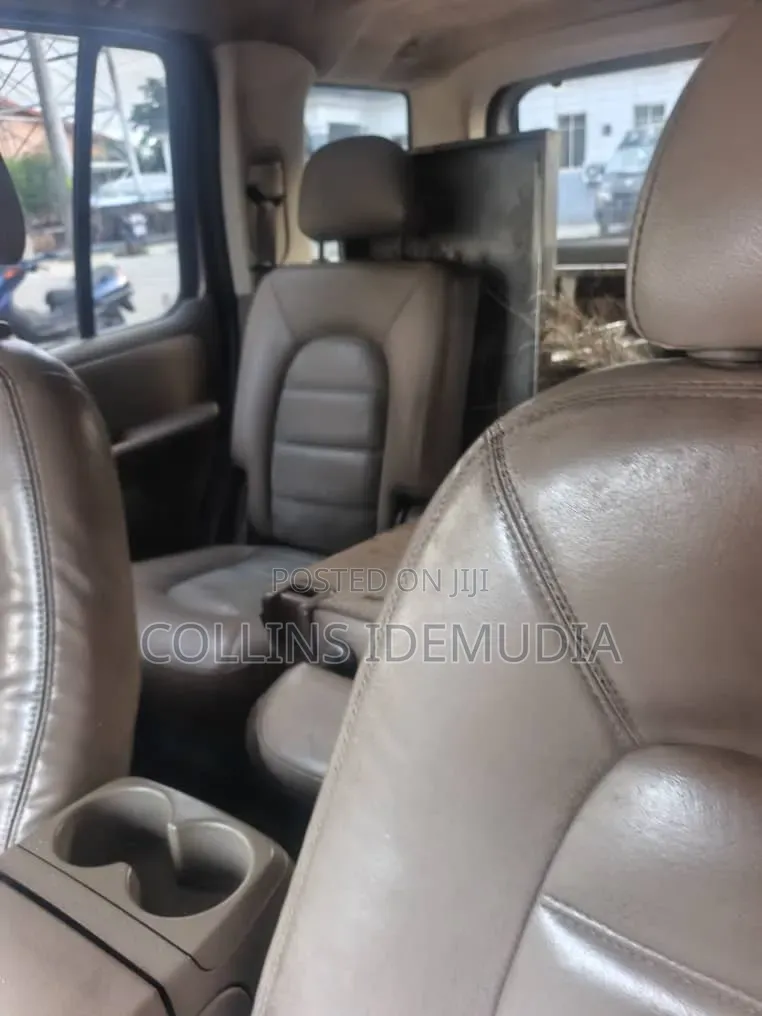 Ford Explorer 2005 Brown