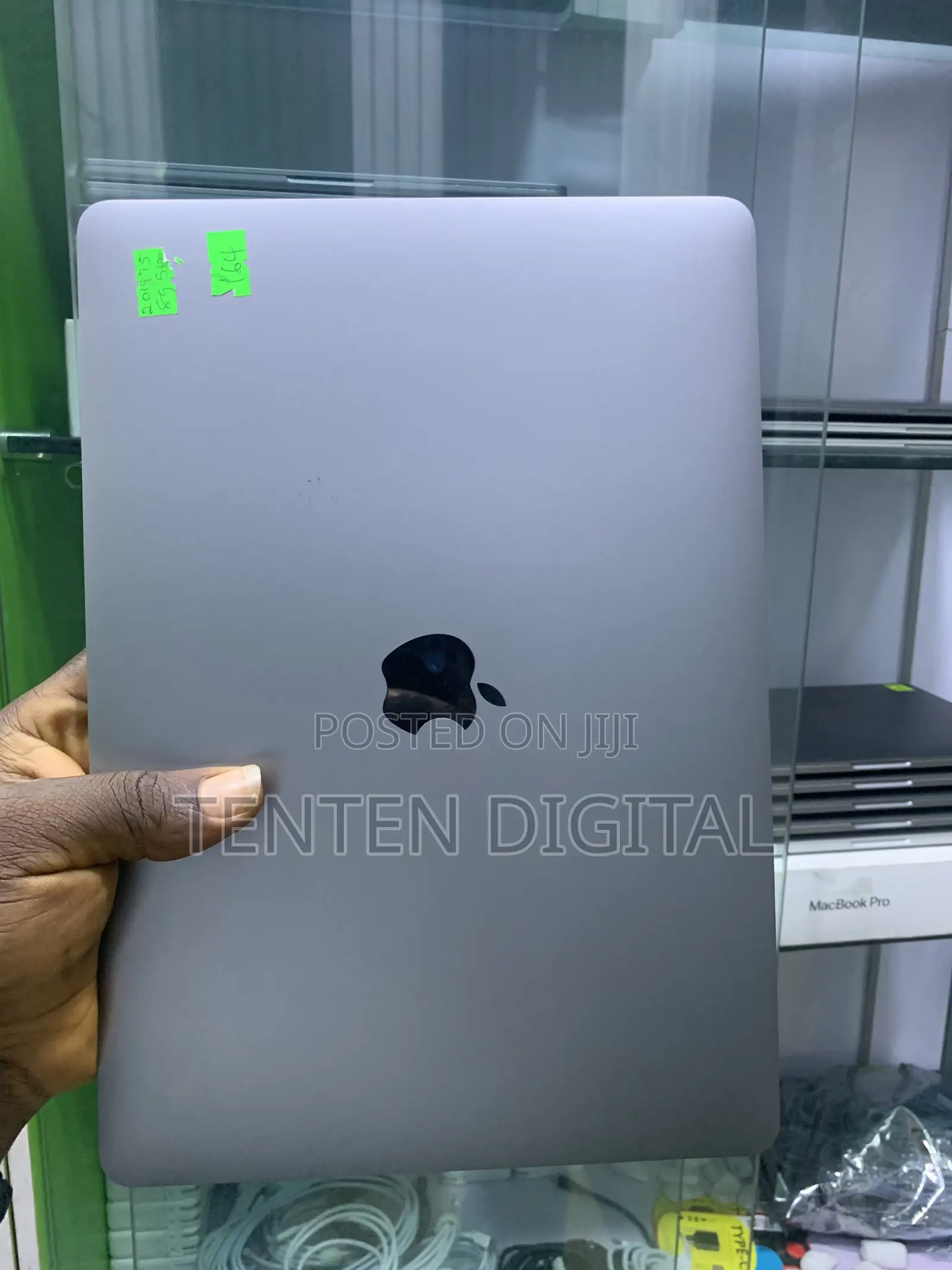 Laptop Apple MacBook 2019 8GB Intel Core i5 SSD 512GB