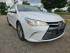 Toyota Camry 2016 White