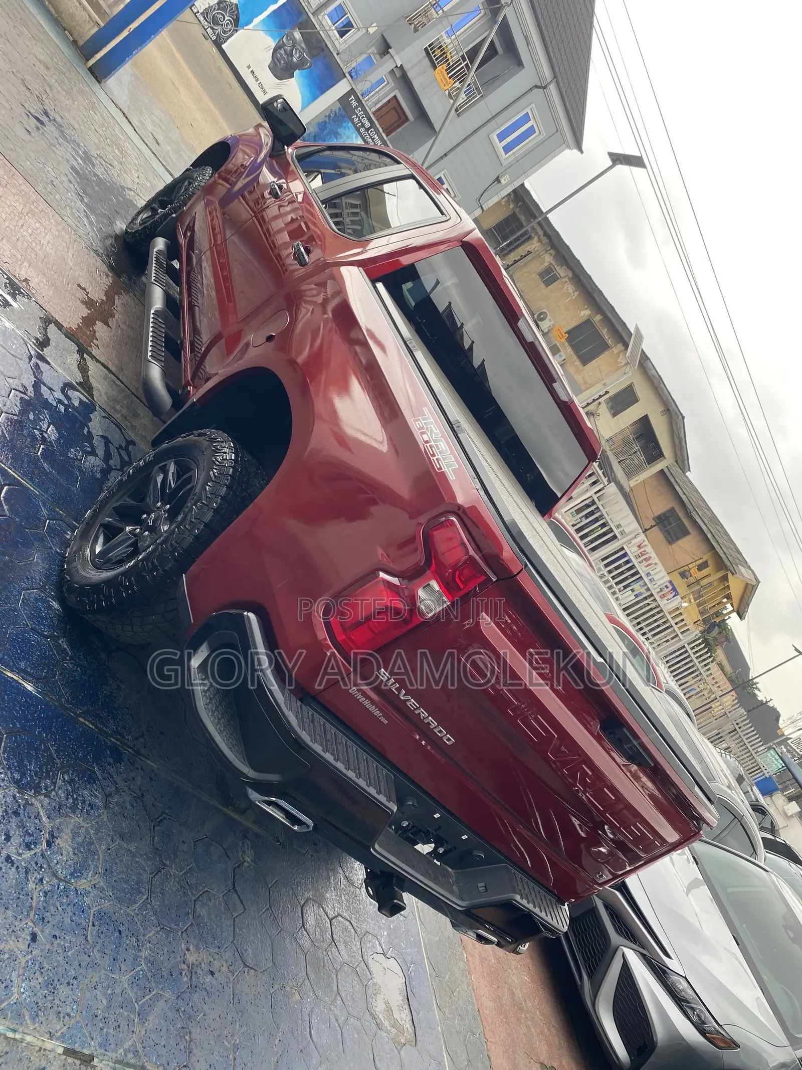 Chevrolet Silverado 2023 Red