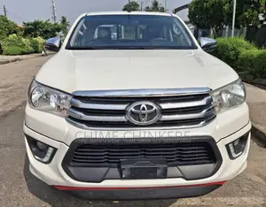 Toyota Hilux Revo Smart Cab Deisel 2.8 RWD 2019 White