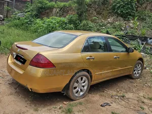Honda Accord 2.4 2007 Gold