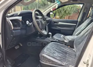 Toyota Hilux Revo Smart Cab Deisel 2.8 RWD 2019 White