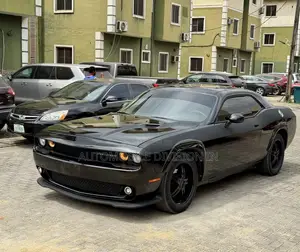 Dodge Challenger SXT 2dr Coupe (3.6L 6cyl 5A) 2014 Black