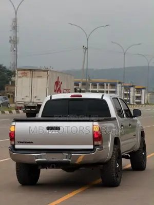 Toyota Tacoma 2007 Silver