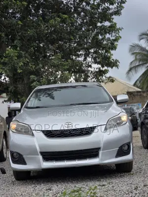 Toyota Matrix 2010 Silver