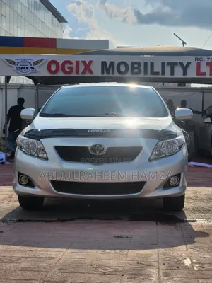 Toyota Corolla 2010 Silver