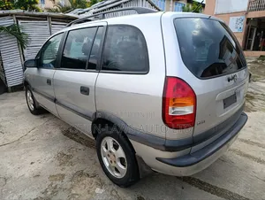 Opel Zafira 1.8 2004 Silver