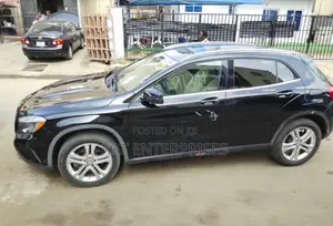 Mercedes-Benz GLA 250 2015 Black