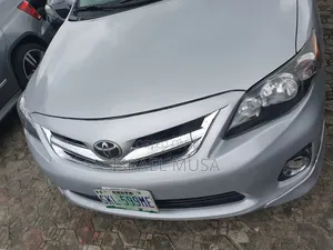 Toyota Corolla 2013 Silver