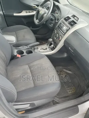 Toyota Corolla 2013 Silver