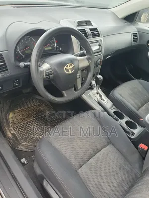 Toyota Corolla 2013 Silver