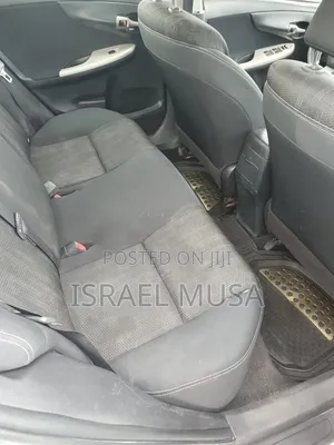 Toyota Corolla 2013 Silver