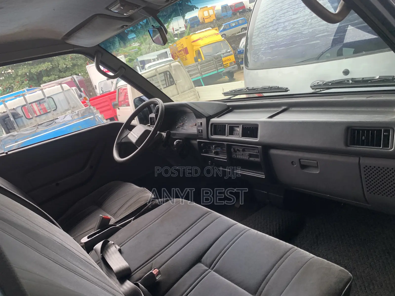 Mitsubishi L300 2005 Blue