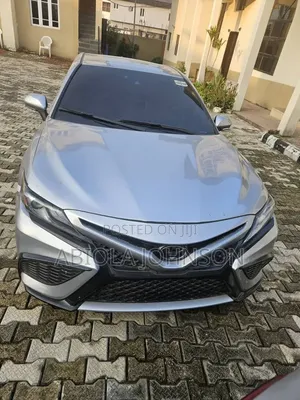 Toyota Camry 2024 Silver