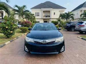 Toyota Camry XLE 4dr Sedan (2.5L 4cyl 6A) 2014 Black