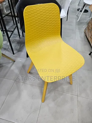 Visitors Chair / Modern Restaurant Chair